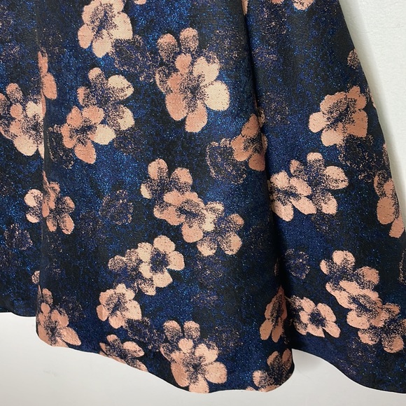 Betsey Johnson jacquard metallic floral cocktail dress - Picture 3 of 14